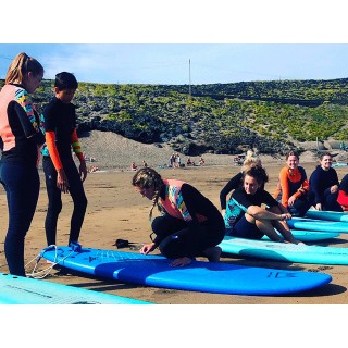 Clase de surf ¡Descubre la libertad del mar!