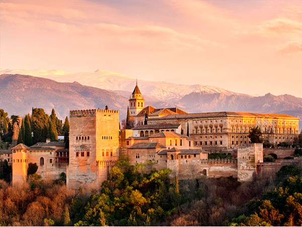 GRANADA: Vuelo + hotel + actividad desde Tenerife