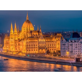 BUDAPEST: 3 noches FEBRERO con vuelo + hotel + crucero por el Danubio