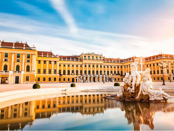 VIENA: Vuelo + hotel + tour + entrada al Museo Belvedere desde Tenerife