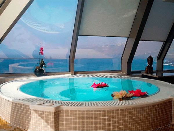 Jacuzzi privado para 2 con vistas al mar + cava y fruta en el Puerto de la Cruz